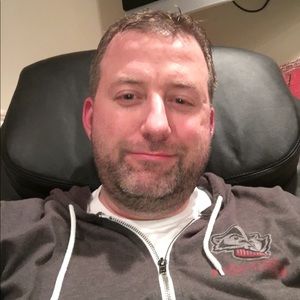 Meet your Posher, Adam